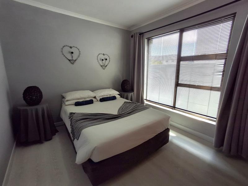 4 Bedroom Property for Sale in Britannia Bay Western Cape